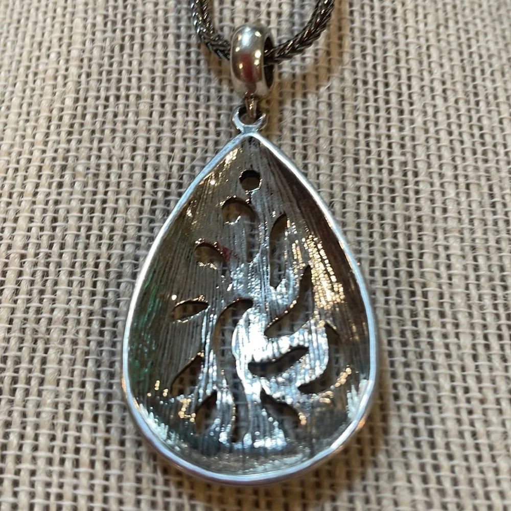 Pear Shaped Silver-Tone “Beaded Edge” Medallion Charm Adjustable Pendant - Picture 4 of 7
